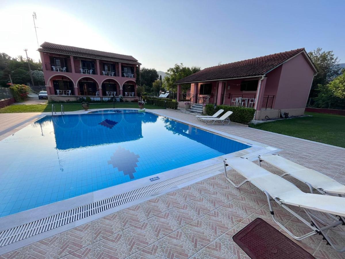 Gregory-Vassilis Apartments 다시아 외부 사진