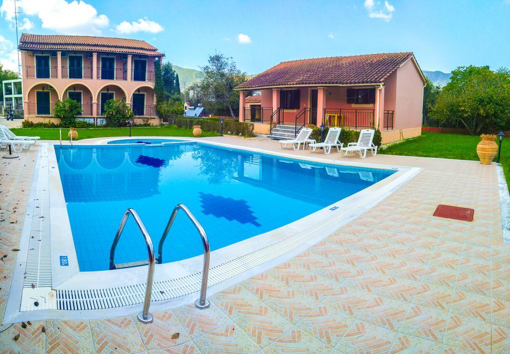 Gregory-Vassilis Apartments 다시아 외부 사진